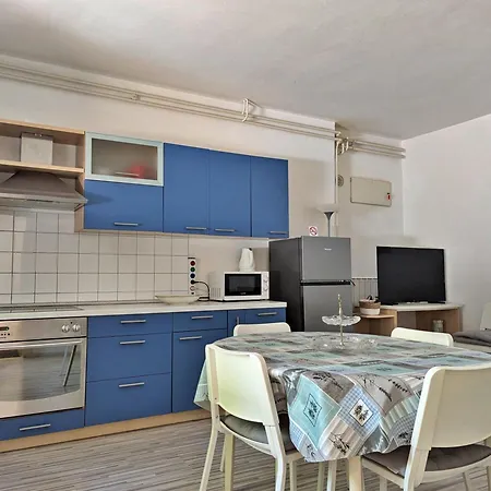 Luna Apartment