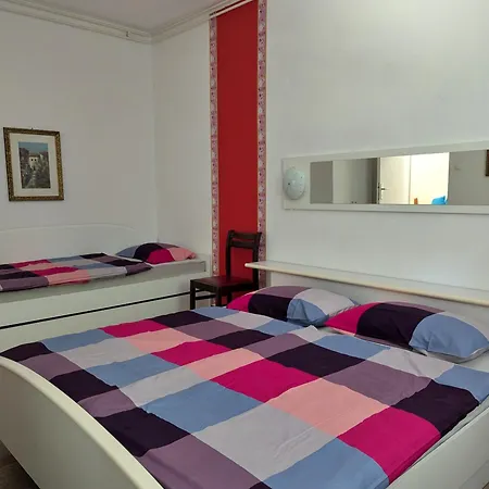 Luna Apartment